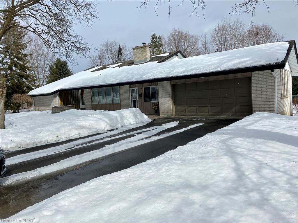 Single Family sold at 56 MAPLE Crescent, Peterborough, Ontario, K9J 6V5 - North - MLS: 40211933