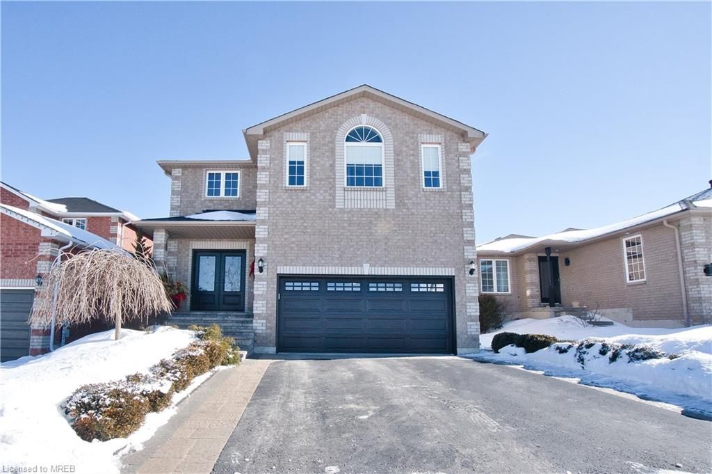 Single Family sold at 23 MICHELLE Drive, Barrie, Ontario, L4N 5Y4 - Painswick - MLS: 40213140