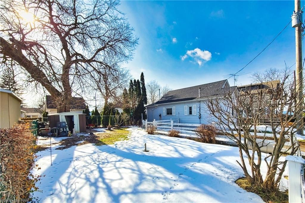 Single Family Residence sold at 17 Considine Avenue, St. Catharines, Port Dalhousie, L2N 5K1 - MLS: 40216316