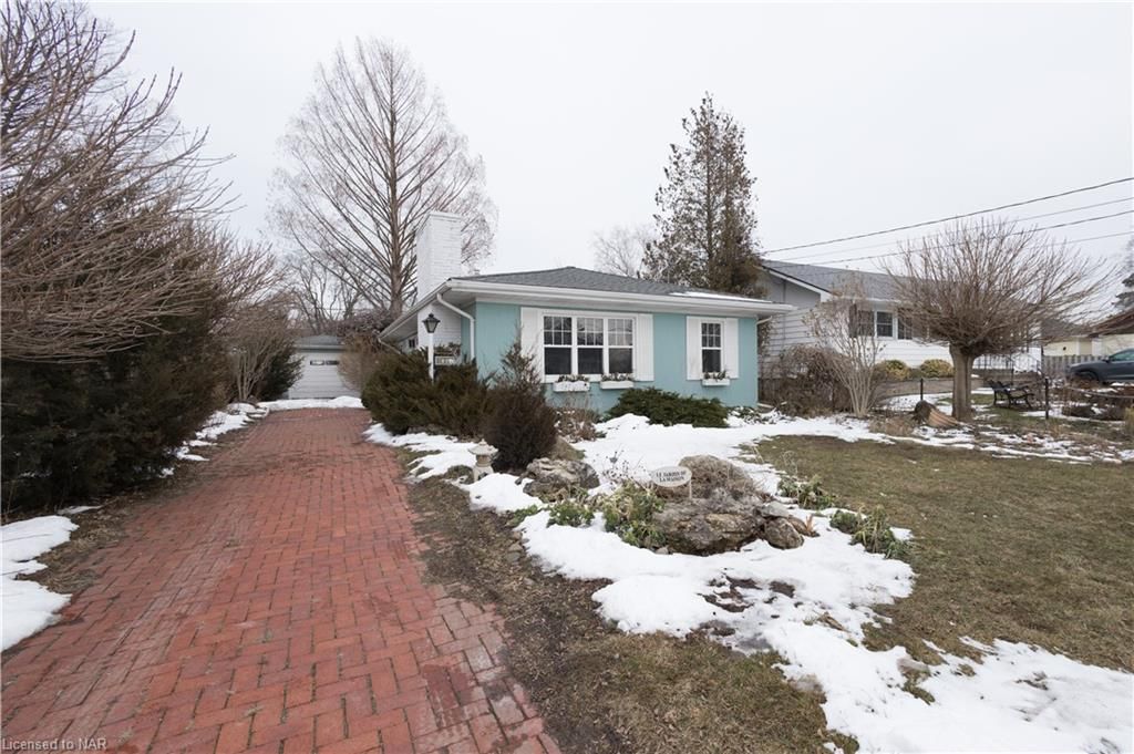 Single Family sold at 16 ROBERT Street, St. Catharines, Port Dalhousie, L2N 5N3 - MLS: 40216788