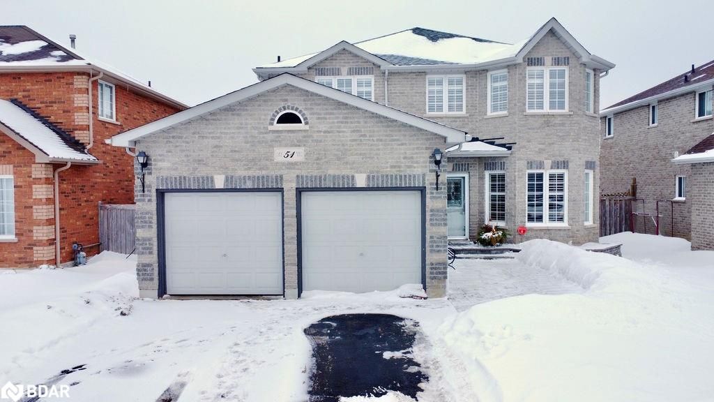 Single Family sold at 51 PRINCE GEORGE Crescent, Barrie, Ontario, L4N 0K8 - Innishore - MLS: 40217024