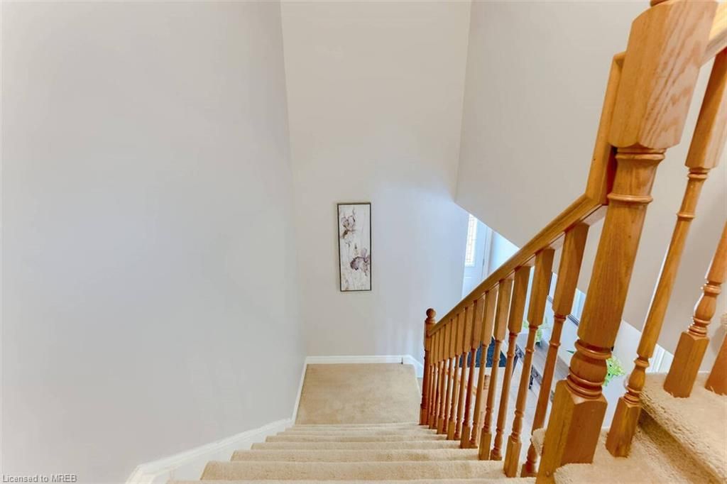 Single Family Residence sold at 71 Iron Gate Street, Kitchener, ON, N2N 3R6 - Westvale - MLS: 40217853