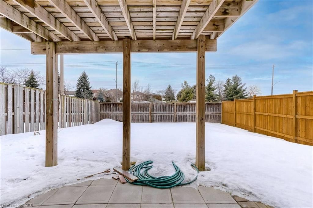 Single Family Residence sold at 71 Iron Gate Street, Kitchener, ON, N2N 3R6 - Westvale - MLS: 40217853