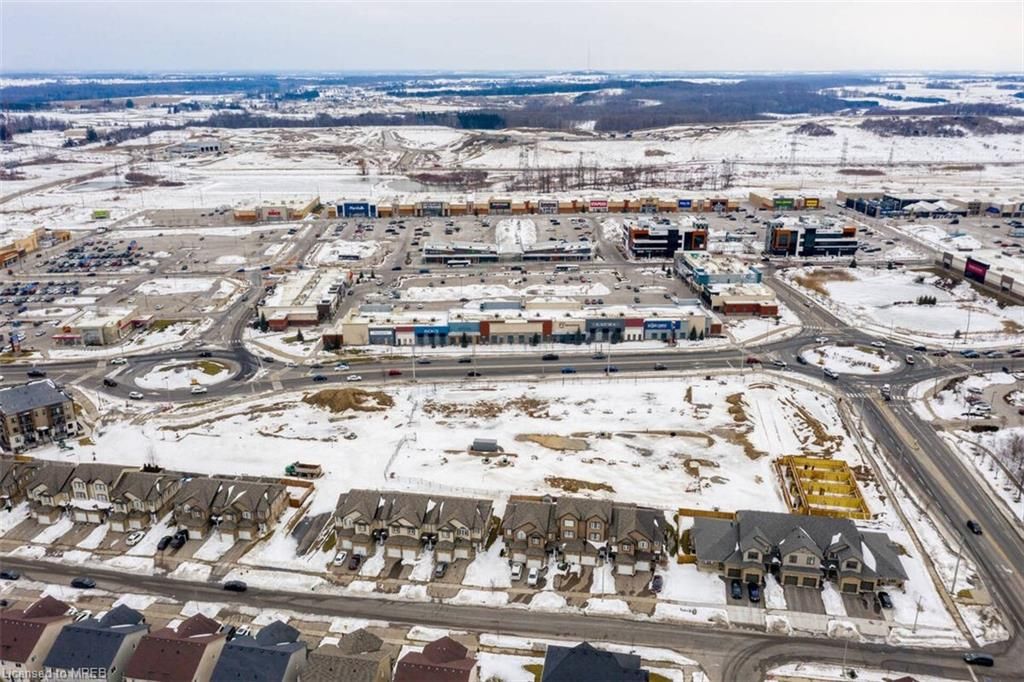 Single Family Residence sold at 71 Iron Gate Street, Kitchener, ON, N2N 3R6 - Westvale - MLS: 40217853