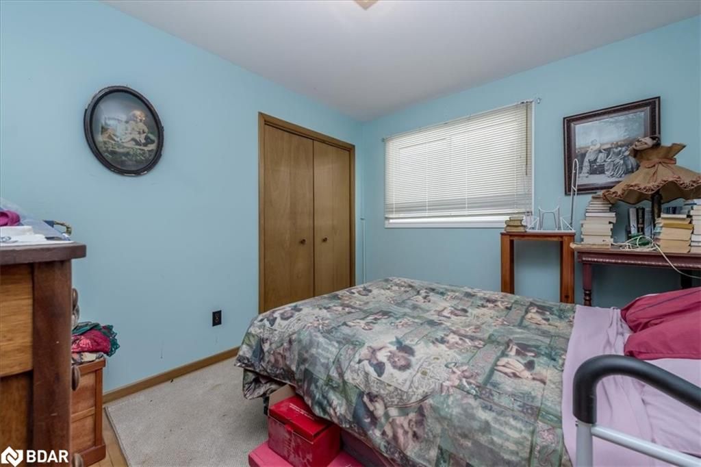 Single Family Residence sold at 12 Maplegate Street, Wyevale, ON, L0L 2T0 - Tiny - MLS: 40220153