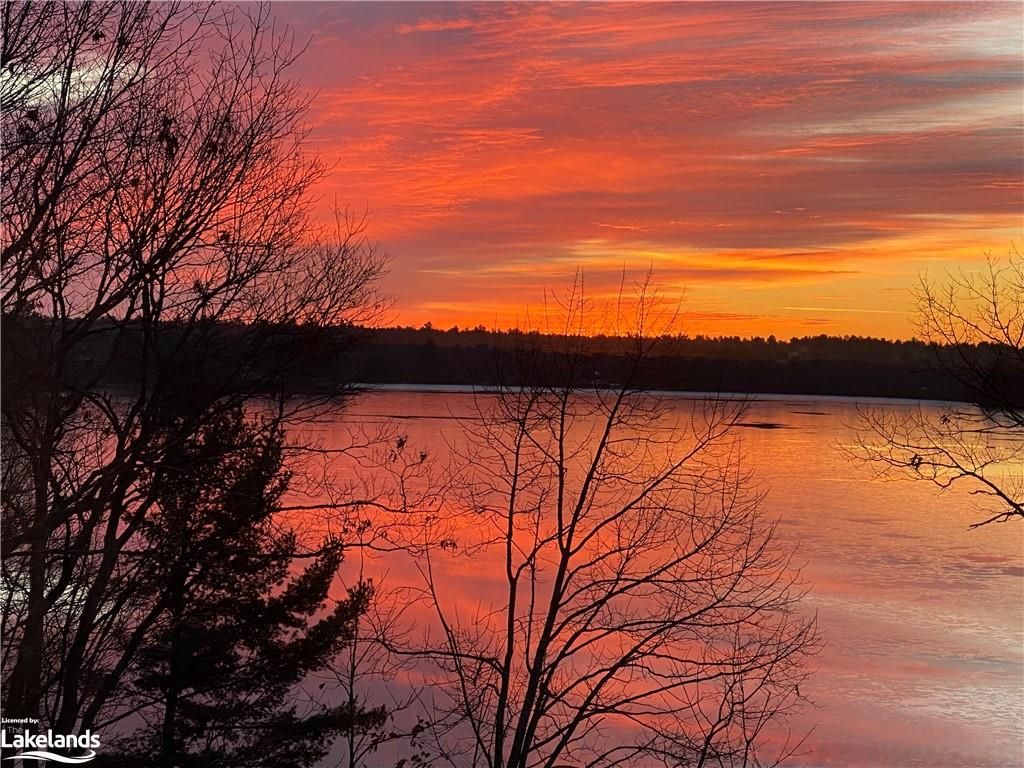 Single Family sold at 1015 NORTH MORRISON LAKE ROAD, Gravenhurst, Ontario, P0E 1G0 - Wood - MLS: 40222876