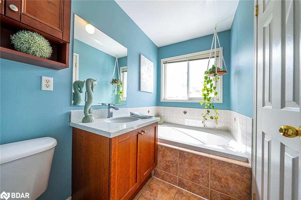 Row/Townhouse sold at 1424 Forest Street, Innisfil, ON, L9S 4Y3 - Alcona - MLS: 40232053