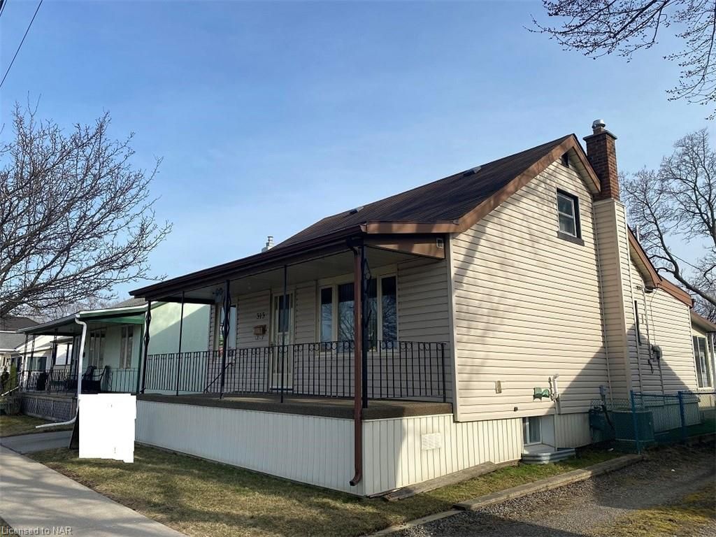 Single Family Residence sold at 313 Lincoln Street, Welland, Welland Downtown, L3B 4N5 - MLS: 40238267