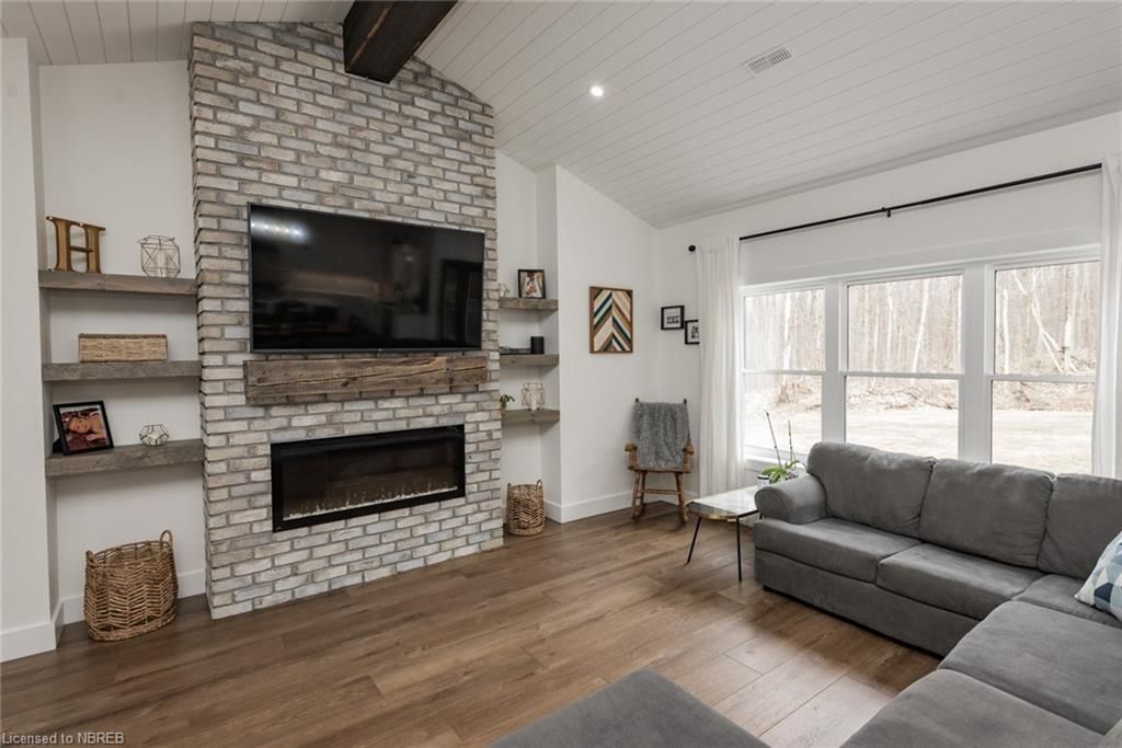 Single Family Residence sold at 50 Mountain View Road, Powassan, ON, P0H 1Z0 - Nipissing - MLS: 40242591