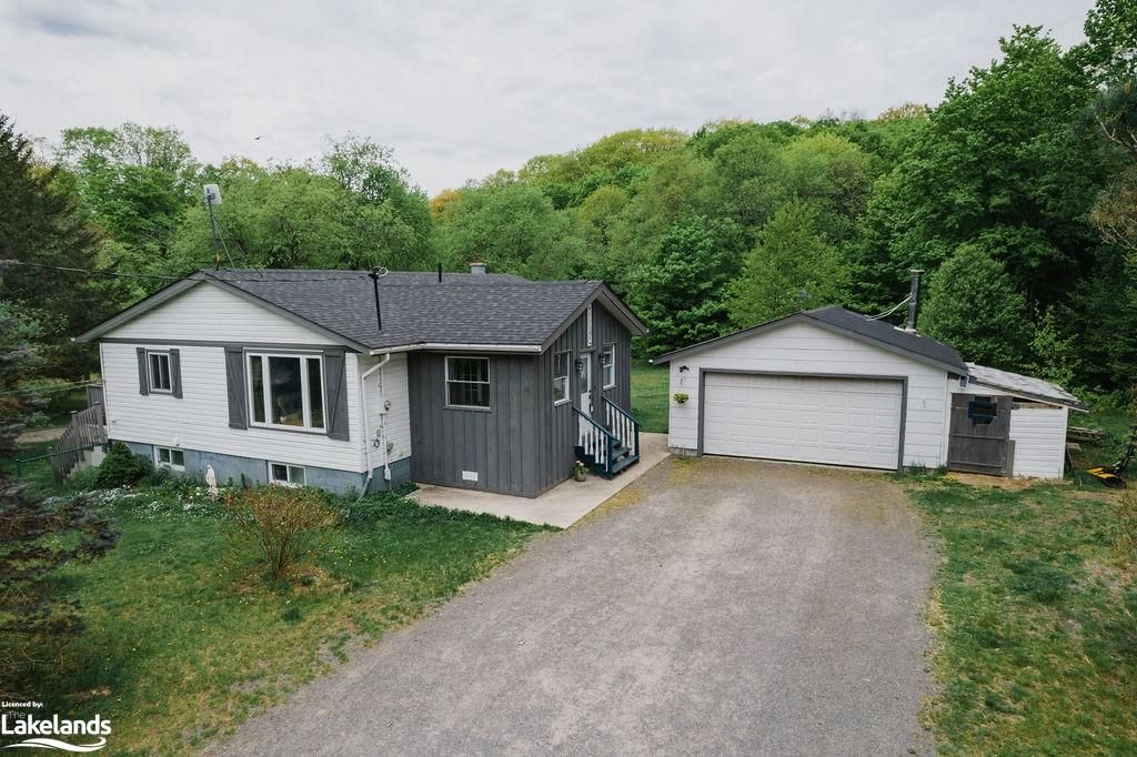 Single Family Residence sold at 2358 Stisted Road, Sprucedale, ON, P0A 1Y0 - McMurrich - MLS: 40246637