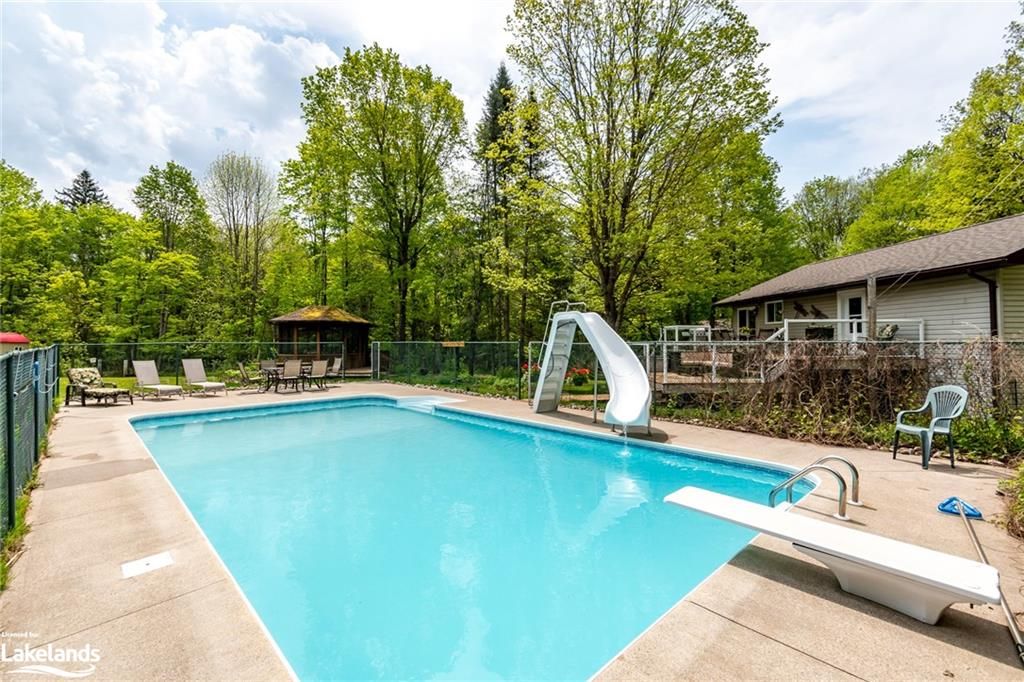 Single Family Residence sold at 2668 Ravenscliffe Road, Huntsville, ON, P1H 2J2 - Stisted - MLS: 40253448