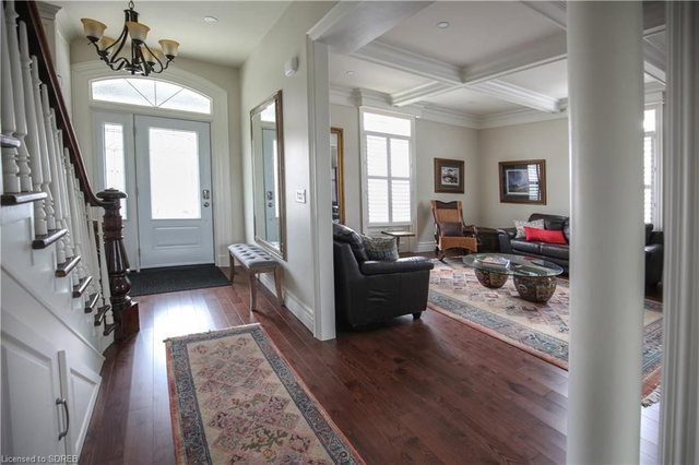 12 Chapman Street W