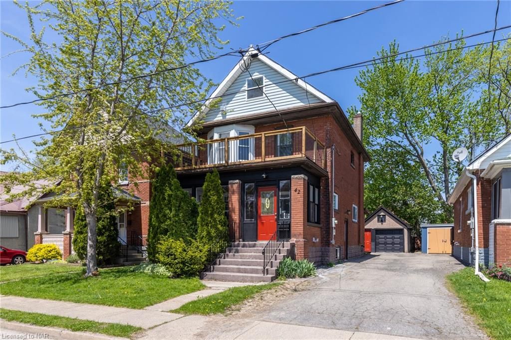 Single Family Residence sold at 42 Randolph Street, Welland, Welland Downtown, L3B 4C2 - MLS: 40258997