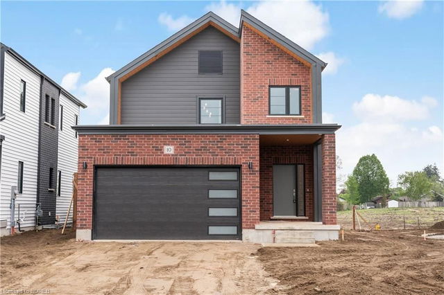 10 Fernwood Drive