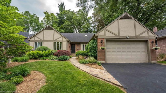 158 Mccall Crescent