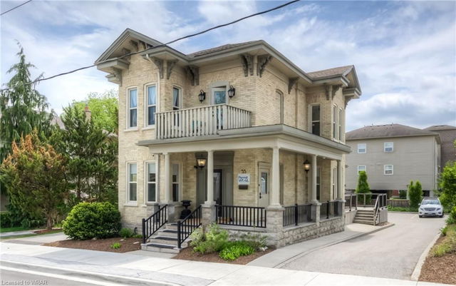 33 Young Street E
