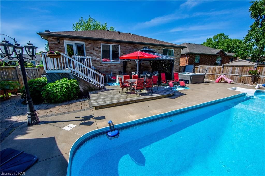 Single Family Residence sold at 17 Ker Crescent, Fenwick, Pelham Fenwick, L0S 1C0 - MLS: 40277804