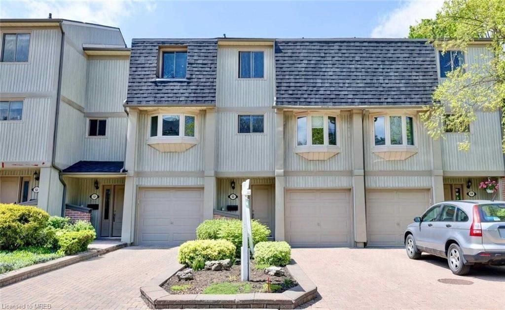 Row/Townhouse sold at 53-1060 Walden Circle, Mississauga, ON, L5J 4J9 - Clarkson - MLS: 40278458