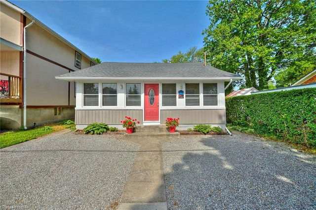 385 Oakwood Avenue