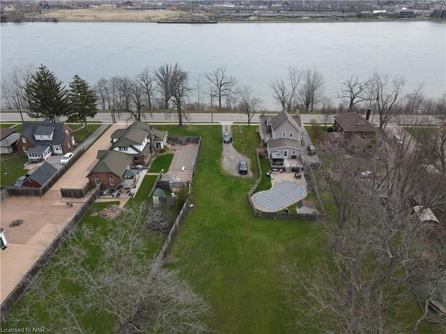 V/L Niagara Boulevard