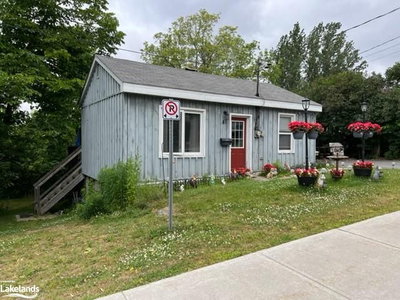 Single Family Residence sold at 41 Emily Street, Parry Sound, ON, P2A 2P6 - Parry Sound - MLS: 40286692
