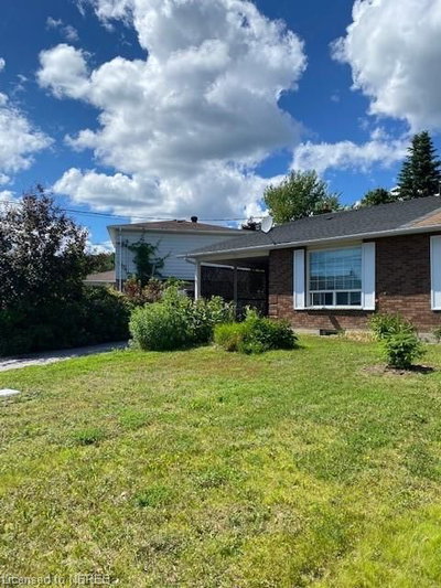 Single Family Residence sold at 5 Southview Crescent, North Bay, ON, P1B 8T9 - College Heights - MLS: 40286988