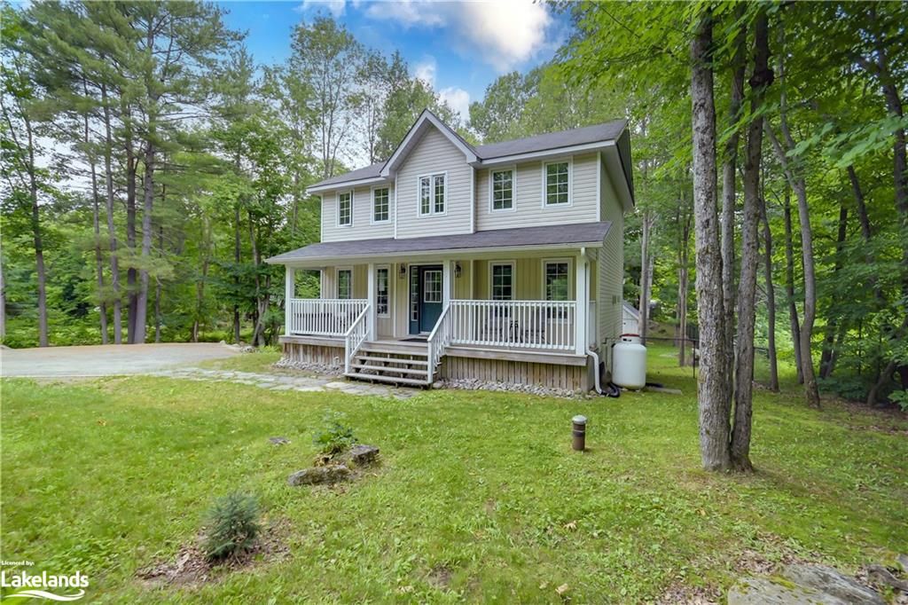 Single Family Residence sold at 1333 Walkers Point Road, Muskoka Lakes, ON, P1P 1R2 - Wood - MLS: 40289664