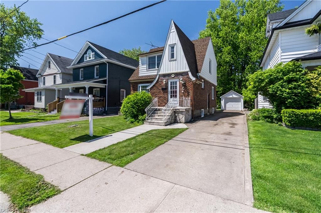 Single Family Residence sold at 293 Hellems Avenue, Welland, Welland Downtown, L3B 3B9 - MLS: 40291492