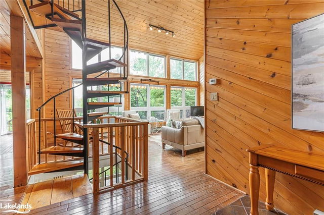 151 Summit View Crescent