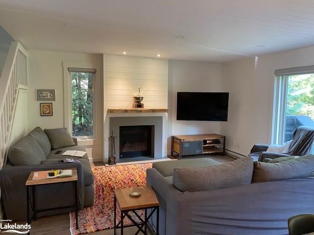 169 Escarpment Crescent