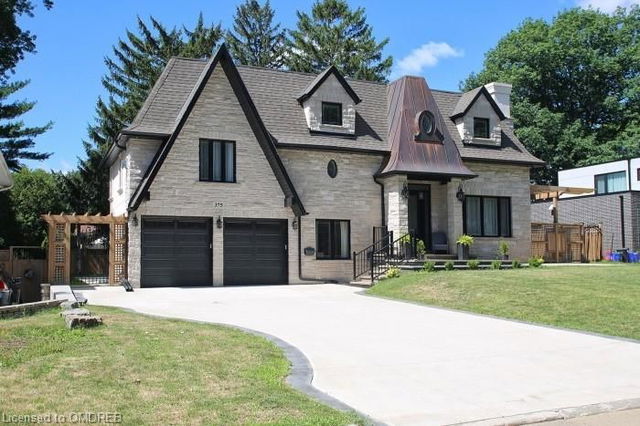 375 Arden Crescent