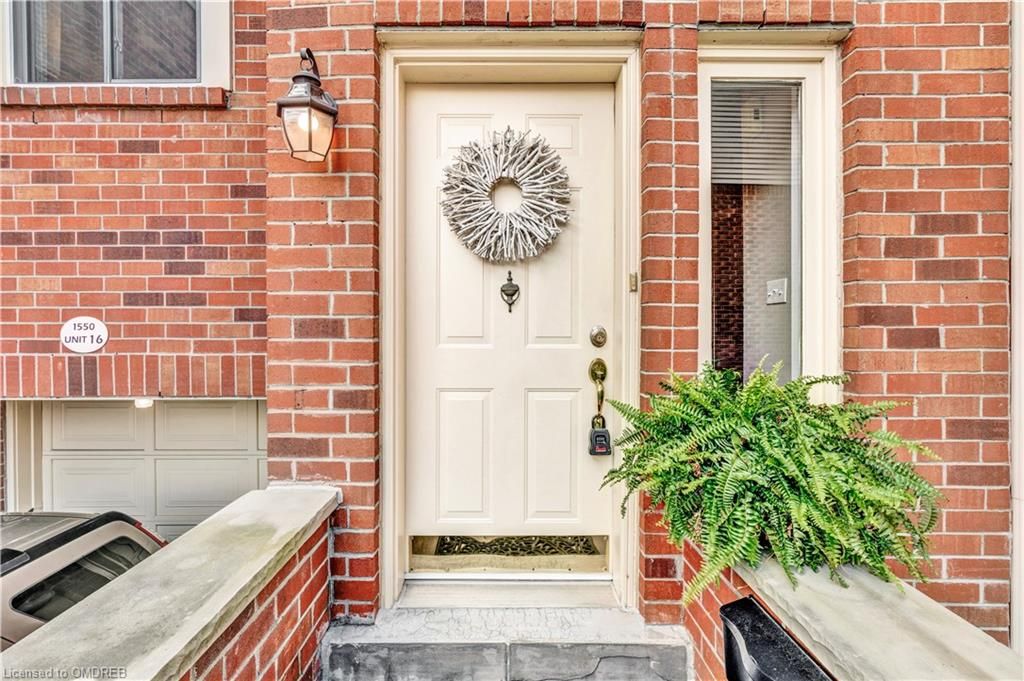 Row/Townhouse sold at 16-1550 Reeves Gate, Oakville, GA Glen Abbey, L6M 3J3 - MLS: 40301986