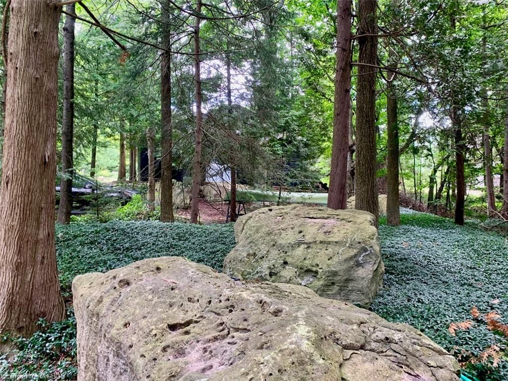 Single Family Residence sold at 34 Moore Street, Lions Head, ON, N0H 1W0 - Northern Bruce Peninsula - MLS: 40306274