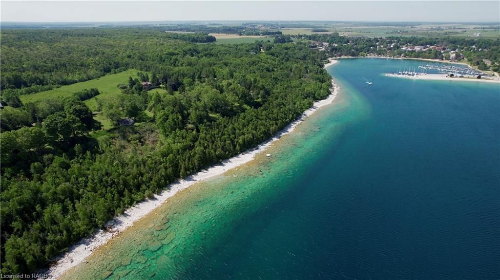 Single Family Residence sold at 34 Moore Street, Lions Head, ON, N0H 1W0 - Northern Bruce Peninsula - MLS: 40306274