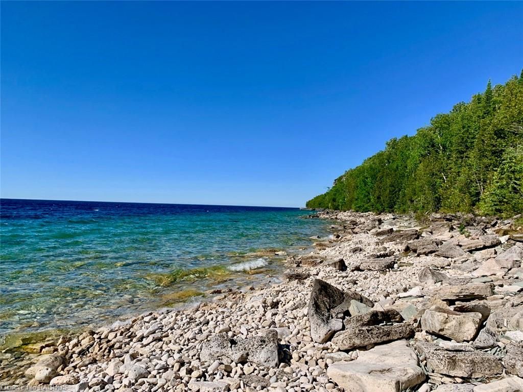 Single Family Residence sold at 34 Moore Street, Lions Head, ON, N0H 1W0 - Northern Bruce Peninsula - MLS: 40306274