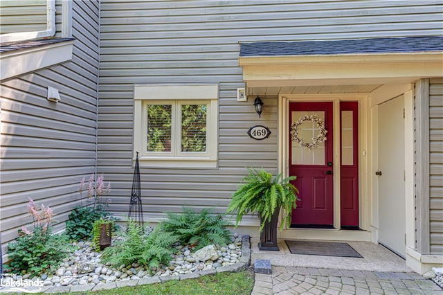 469 Oxbow Crescent