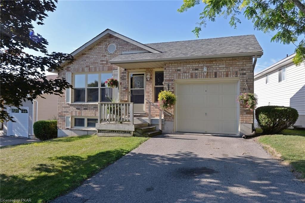 Single Family Residence sold at 1125 Huntington Circle, Peterborough, ON, K9K 2B1 - South - MLS: 40306528