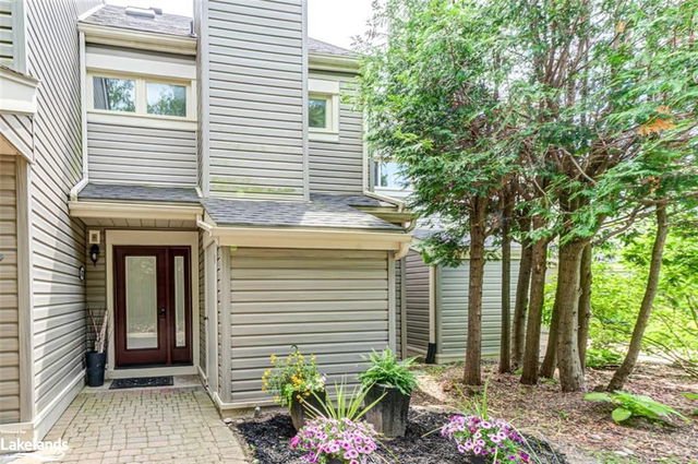471 Oxbow Crescent