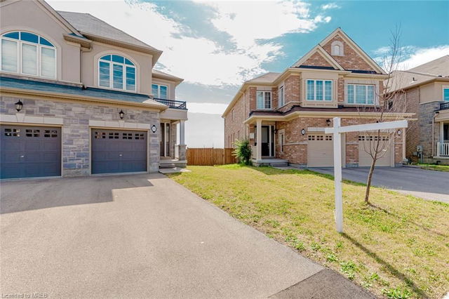 28 Narbonne Crescent