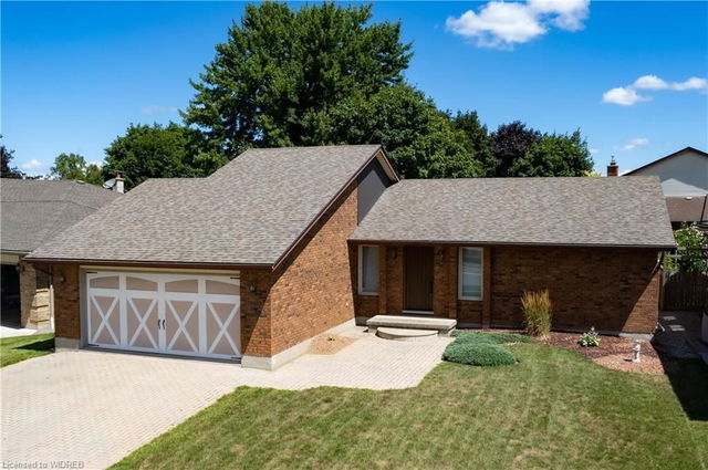 1071 Iroquois Crescent