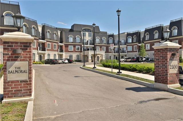 306 - 2300 Upper Middle Road