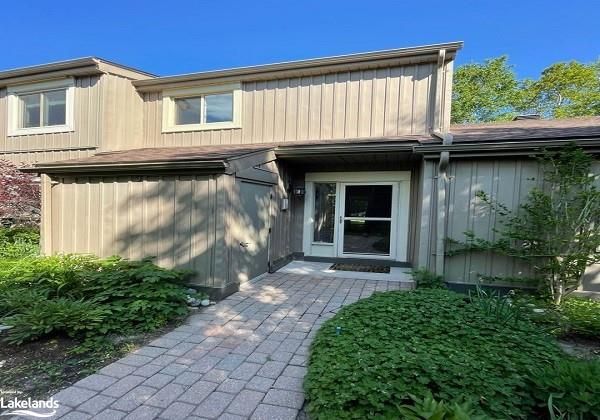581 Oxbow Crescent