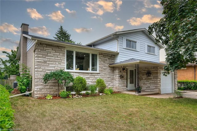 47 Dakin Crescent