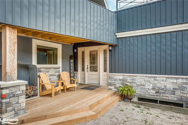111 Carmichael Crescent