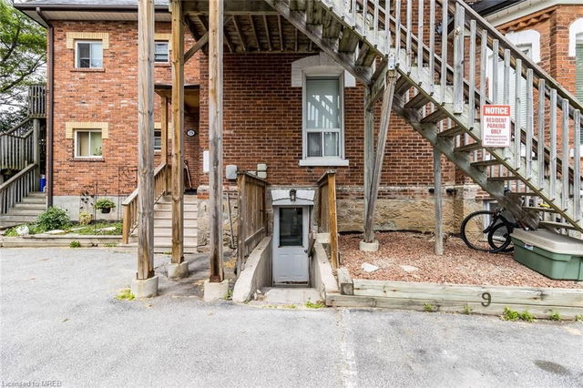 9 - 75 Mcintyre Crescent