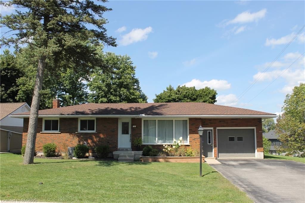 Single Family Residence sold at 18 Bill Street, Walkerton, ON, N0G 2V0 - Brockton - MLS: 40315403