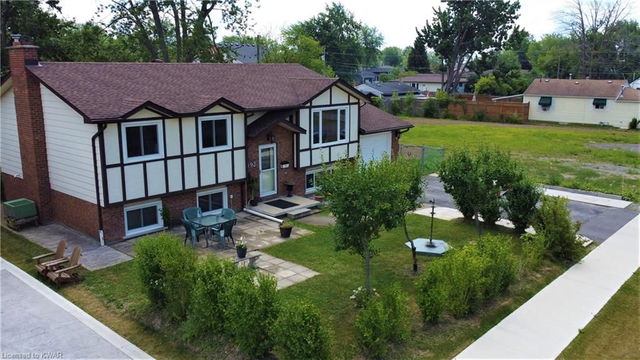 492 Lakeside Road
