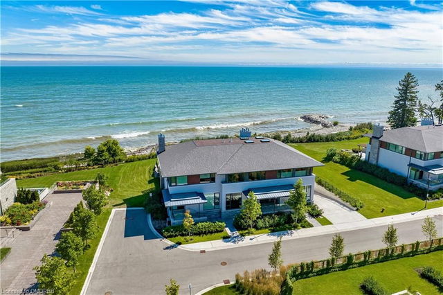 8 - 10 Maple Grove Drive