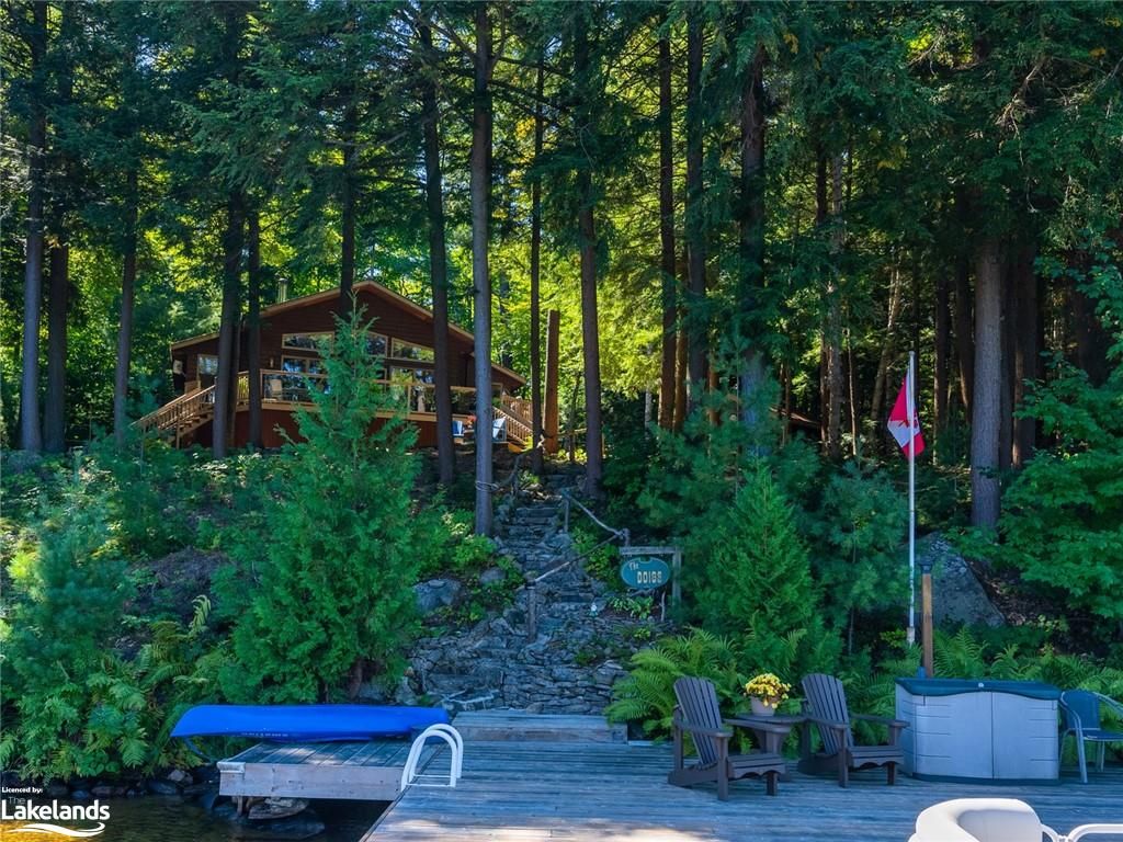 Single Family Residence sold at 26LM9 Taylor Island, Gravenhurst, ON, P1P 1R2 - Monck (Muskoka Lakes) - MLS: 40318833