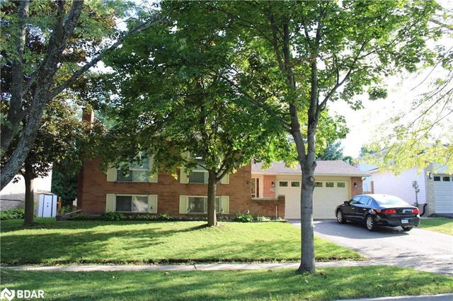 239 Lillian Crescent
